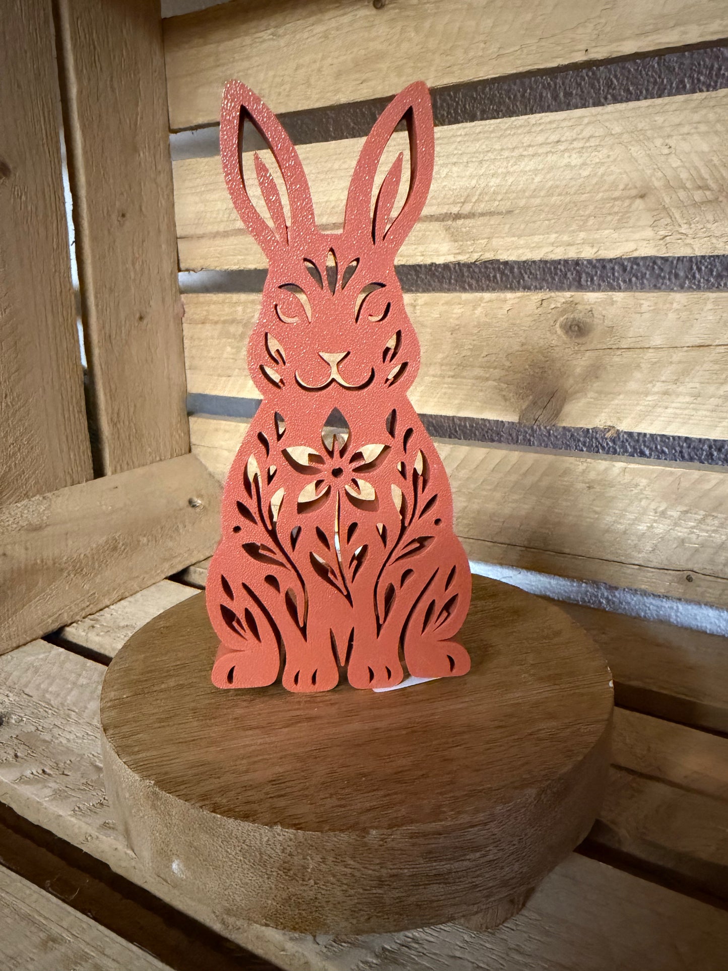 Osterhase Floral sitzend von vorne