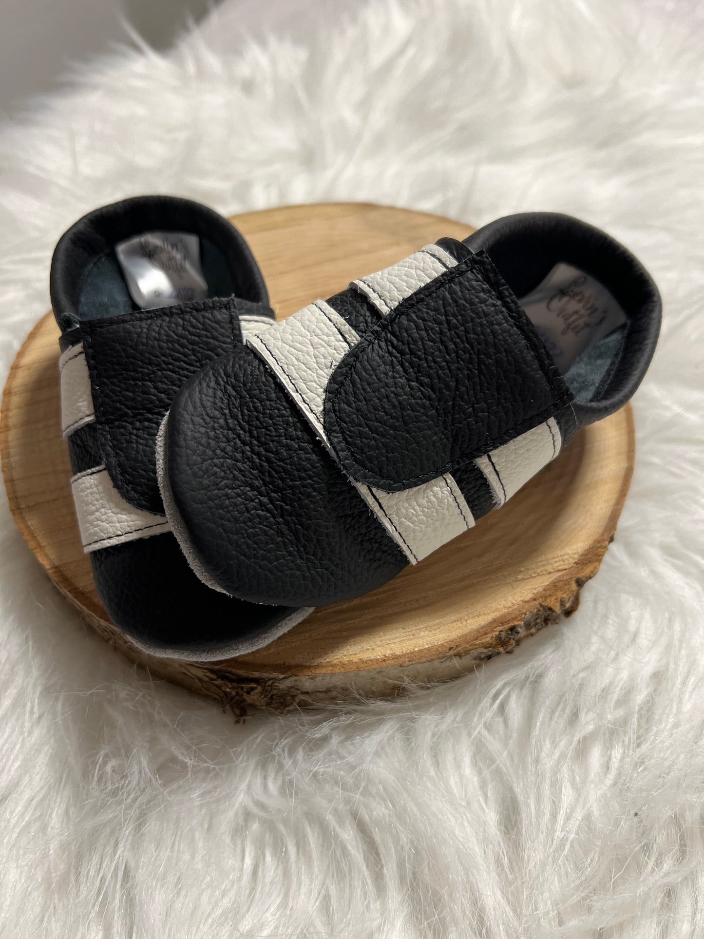 Krabbelpuschen in Sneakeroptik