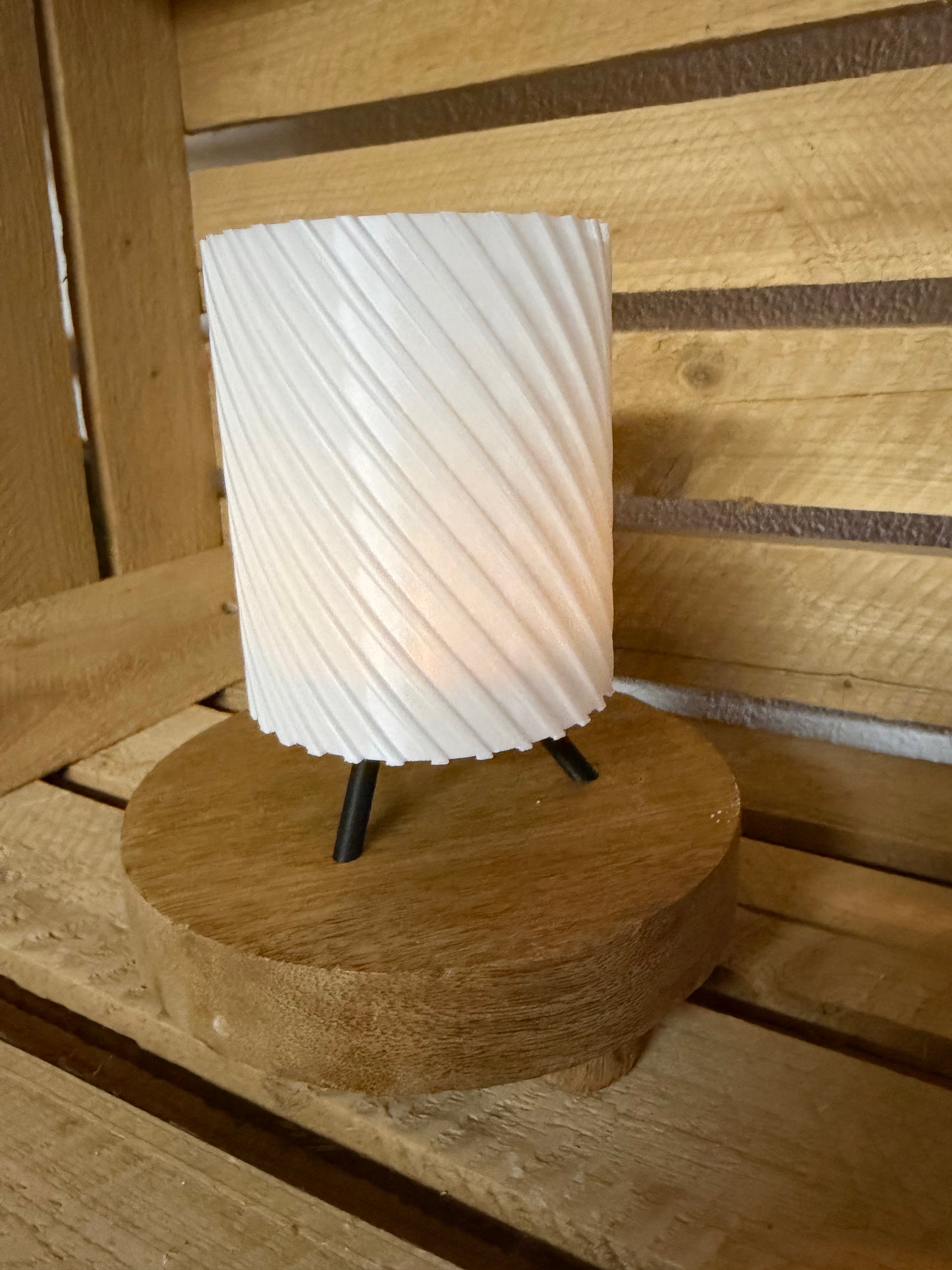 LED-Teelichthalter mit Sockel