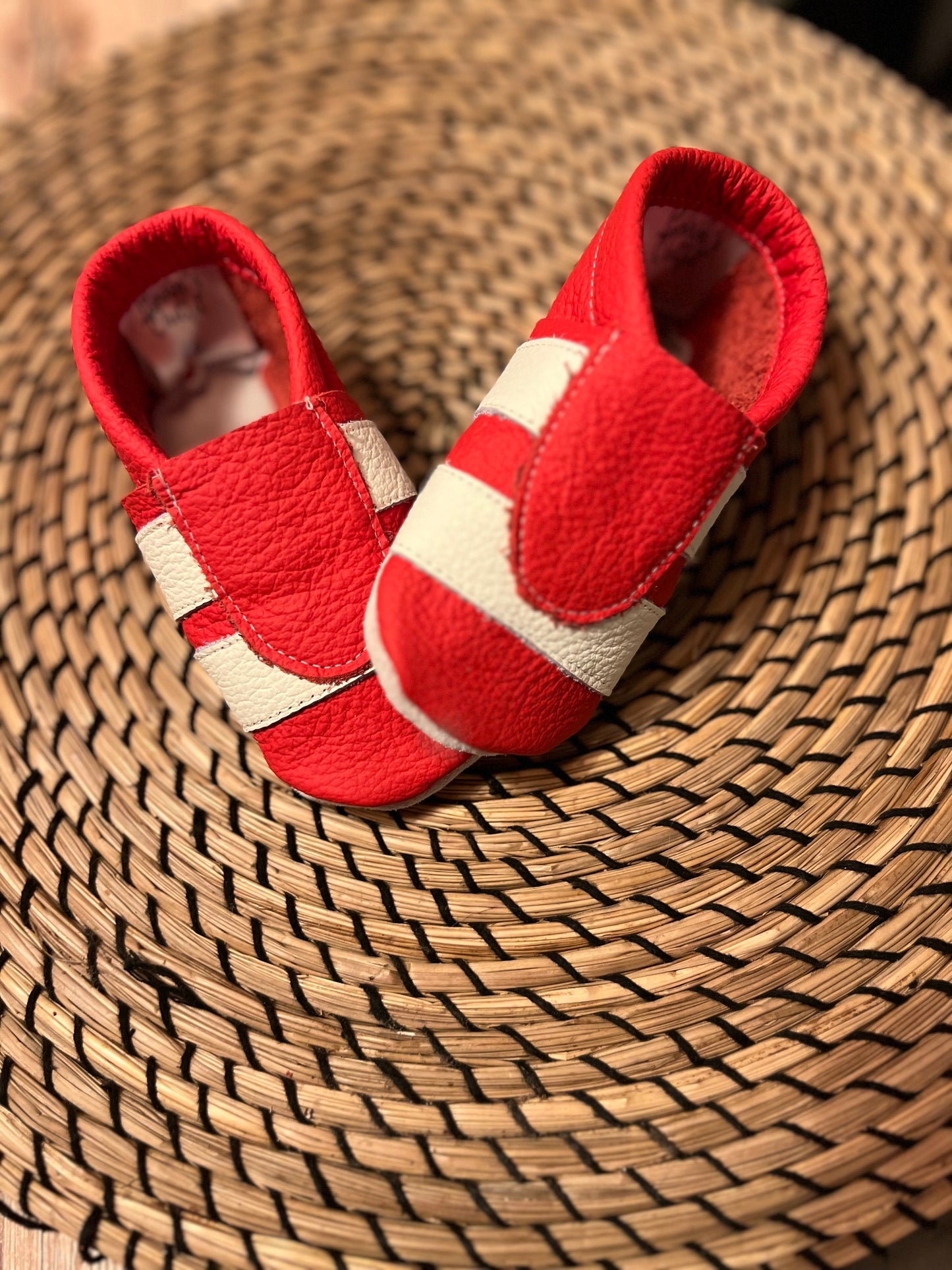 Krabbelpuschen in Sneakeroptik